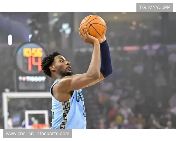 莫兰特反击中上演360度转身劈扣，灰熊青年军攻陷孟菲斯